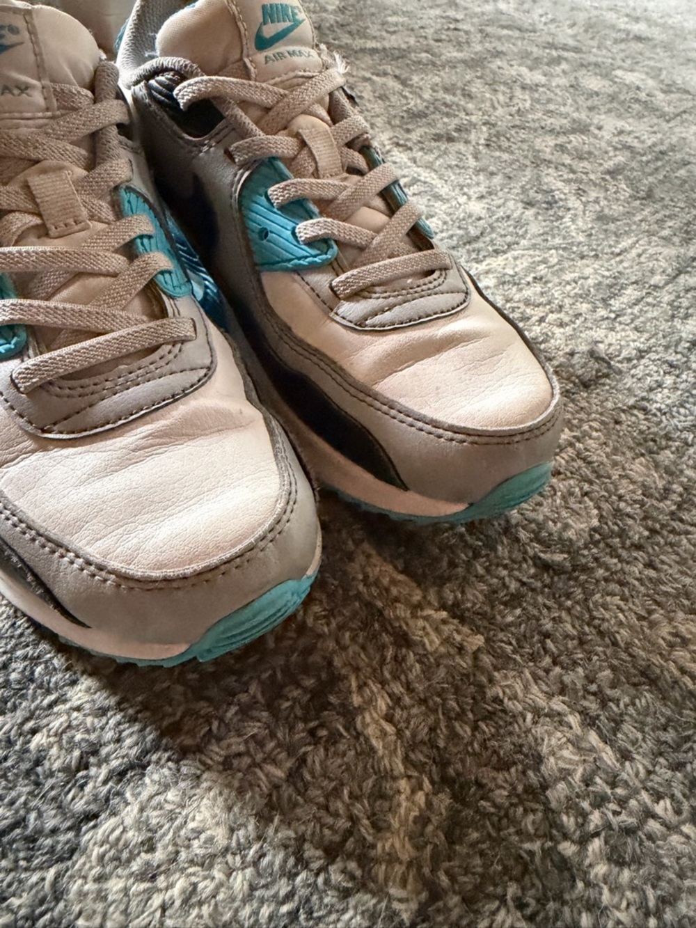 Nike Air Max 90 in White, Gray, Black & Teal Blue - Picture 3 of 7